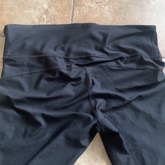 Under Armour compression heatgear leggings - Picture 6 of 8